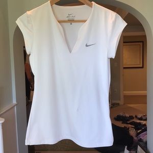 NWOT White Nike work out shirt